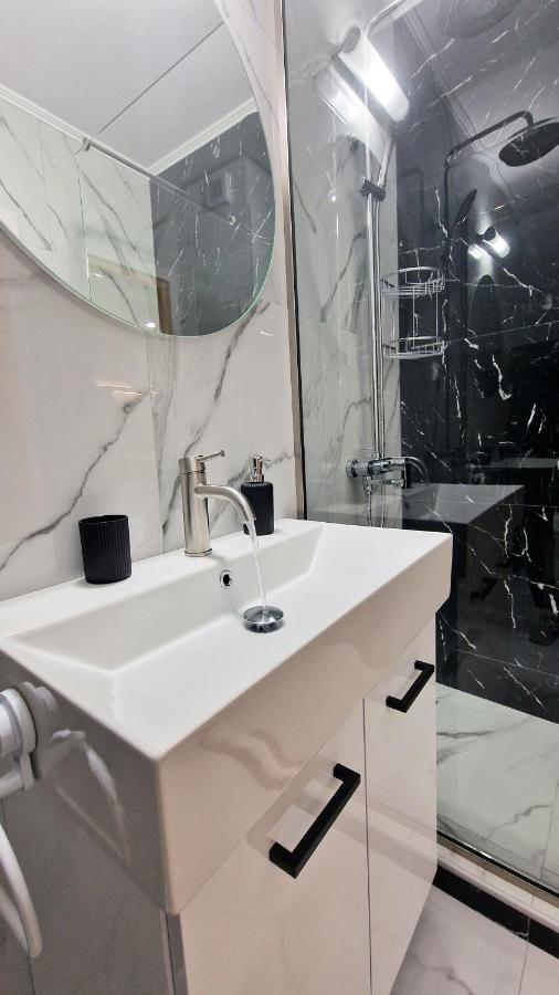 Pg Luxury Apartment Kavala Buitenkant foto