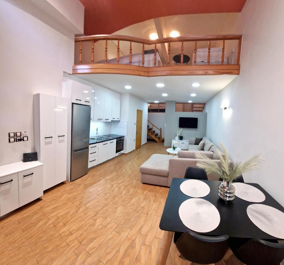 Pg Luxury Apartment Kavala Buitenkant foto